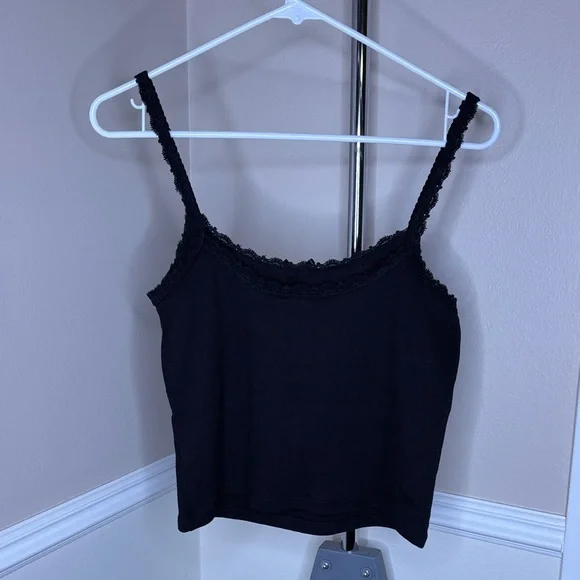 Set Of Two Tank Tops Size Large - Picture 3 of 8